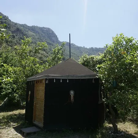 Kamp alanı Kamp Lotus Ortaca (Mugla)